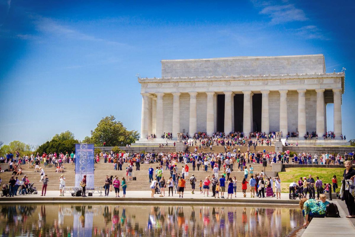 Ett besök på Lincoln Memorial under grupp- och konferensresan till Washington DC.